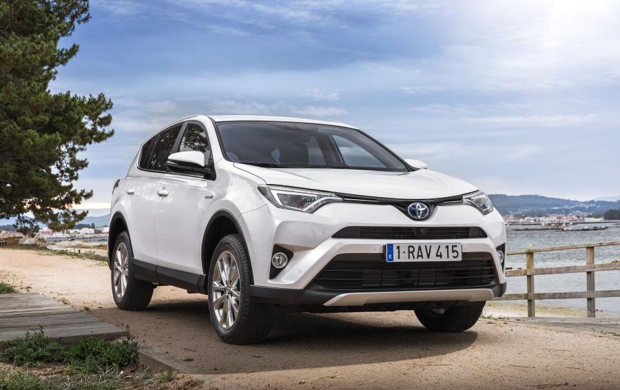  Toyota RAV4 Hybrid 2015 года  (WW) (фото 1 из 38)
